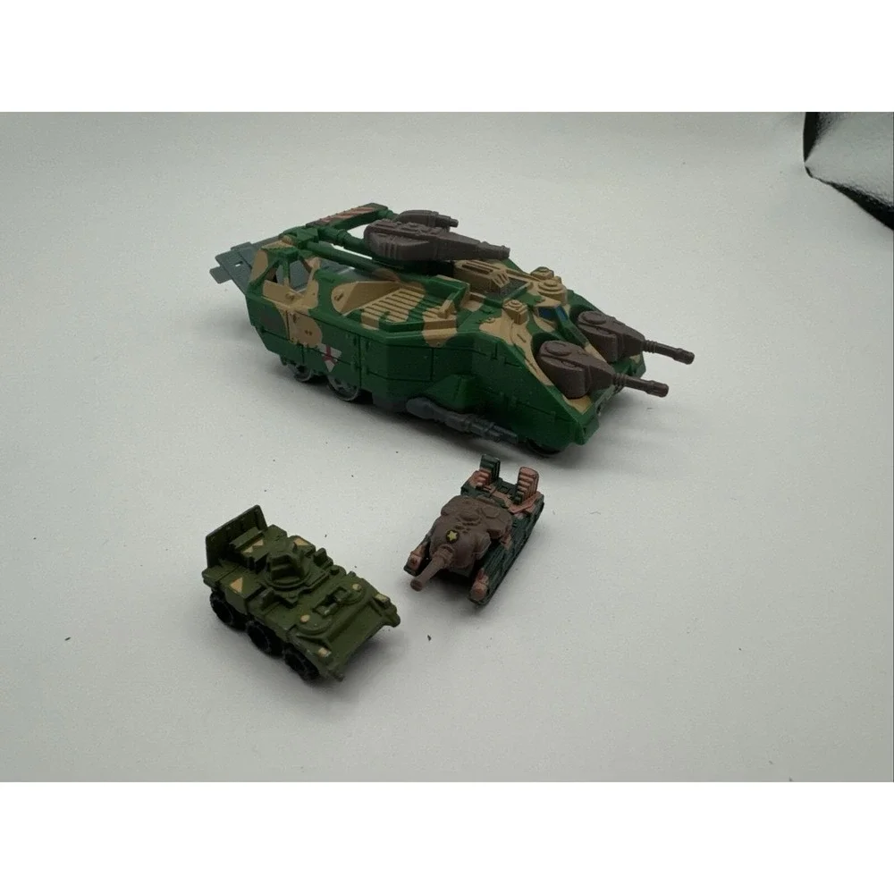 Vintage Mega Force Tar-Traks Armored Tank Transport Kenner 1989 with‎ Mini Rigs